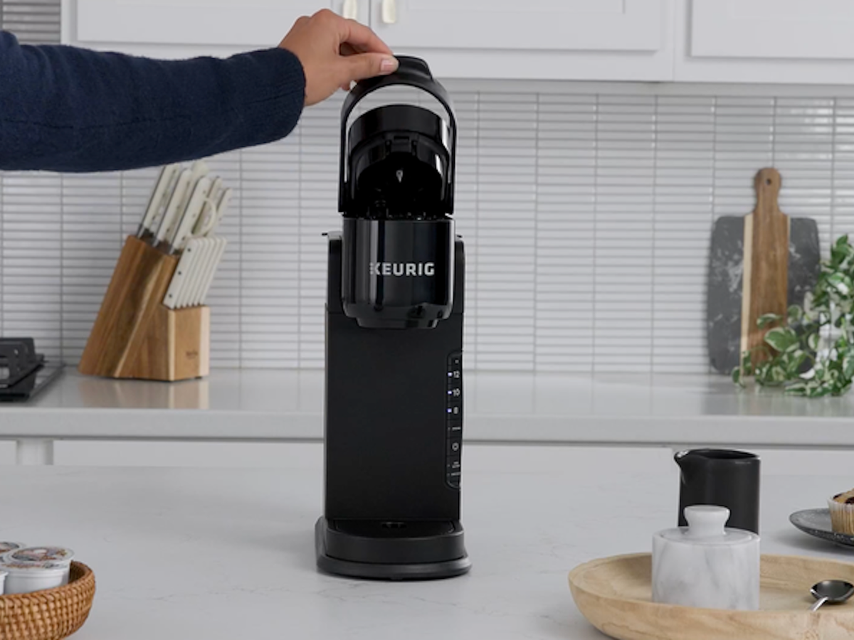Clean Drip How to Clean Drip Coffee Maker Lid: Easy Steps for Sparkling Results ...
